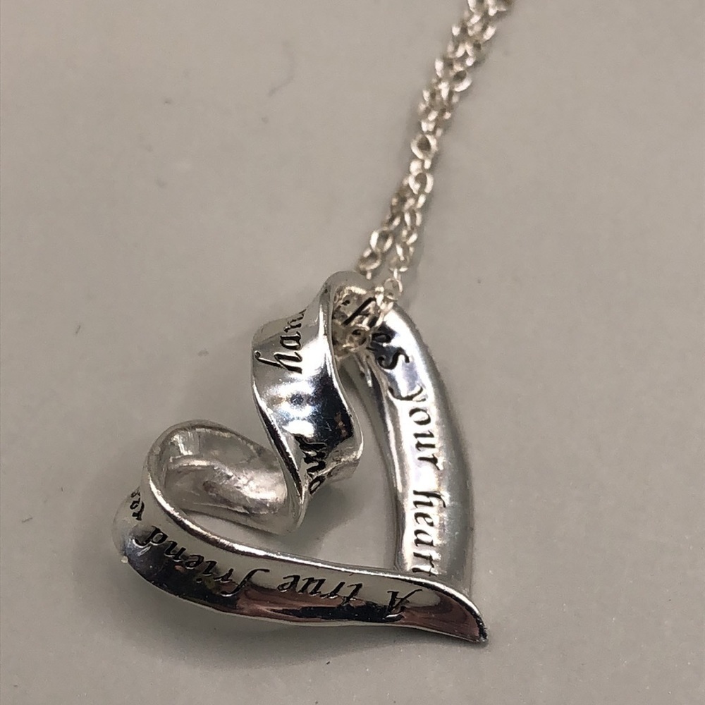 Solid sterling silver 925 "a true friend" heart shape pendant  chain necklace.